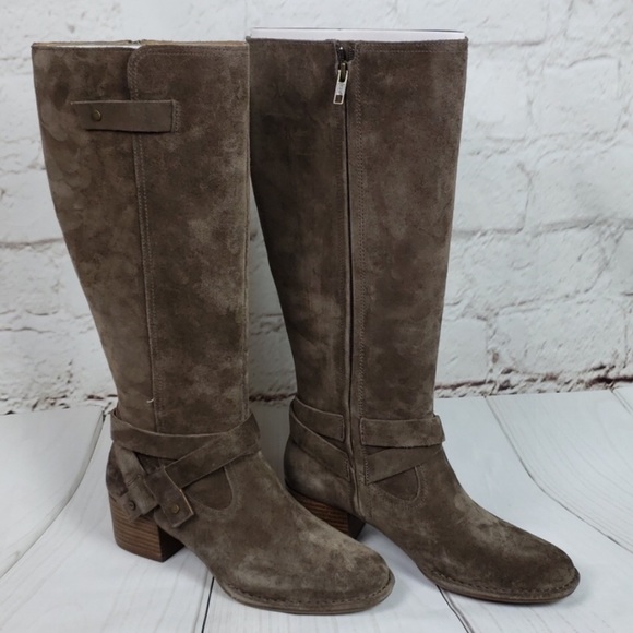 🛑 UGG Bandara Tall Suede Boot, Size 7 - Picture 4 of 8